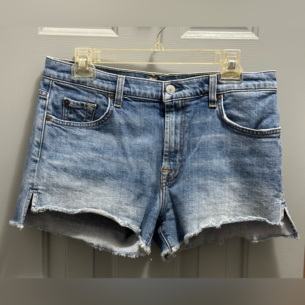 7 For All Mankind Women’s High Rise Cut Off Shorts Desert Oasis Step Hem Size 29